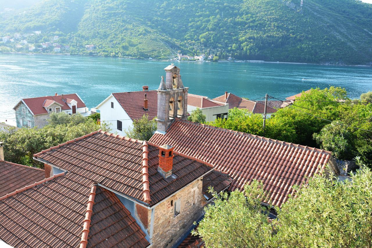 Апартаменты Tale House Montenegro Тиват Экстерьер фото